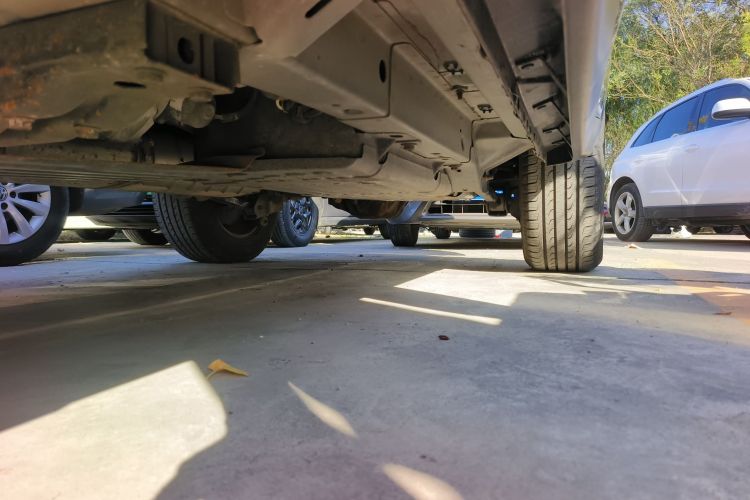 Used Jeep Grand Cherokee 2007 5.7L Chassis Front Left