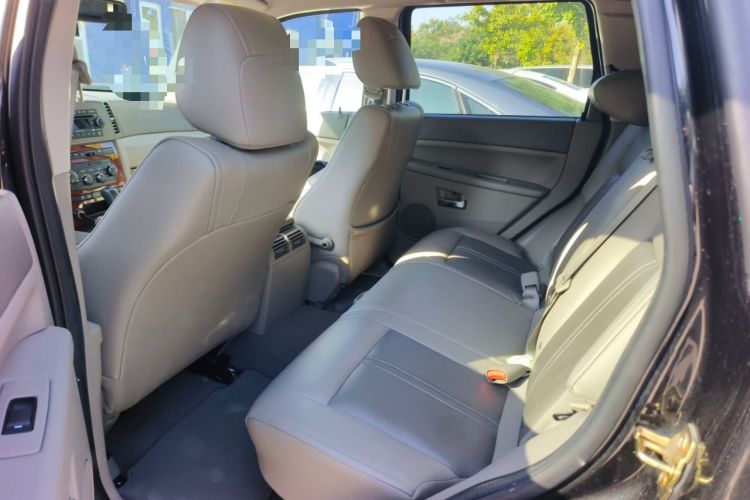 Used Jeep Grand Cherokee 2007 5.7L Left Rear Seat