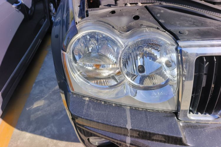 Used Jeep Grand Cherokee 2007 5.7L Right Front Headlight
