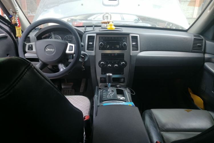 Used Jeep Grand Cherokee 2008 3.7L Center Console