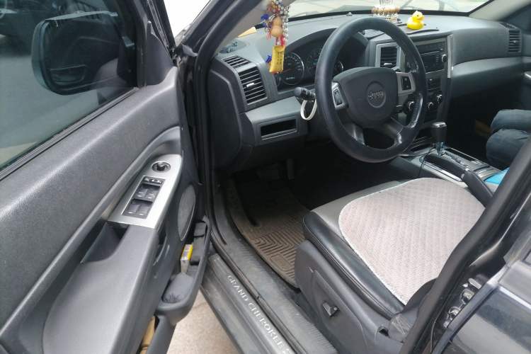 Used Jeep Grand Cherokee 2008 3.7L Driver Seat