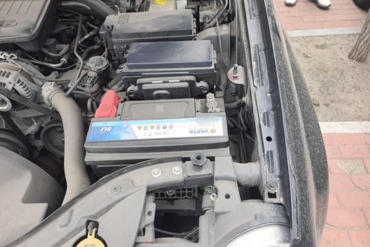 Used Jeep Grand Cherokee 2008 3.7L Engine Bay Left