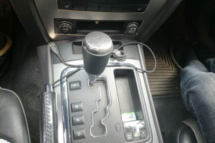 Used Jeep Grand Cherokee 2008 3.7L Gear Lever