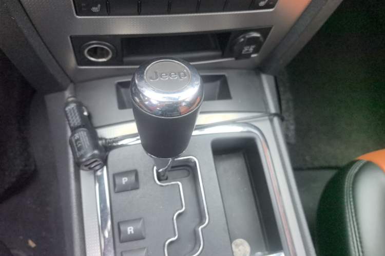 Used Jeep Grand Cherokee 2008 3.7L Gear Lever