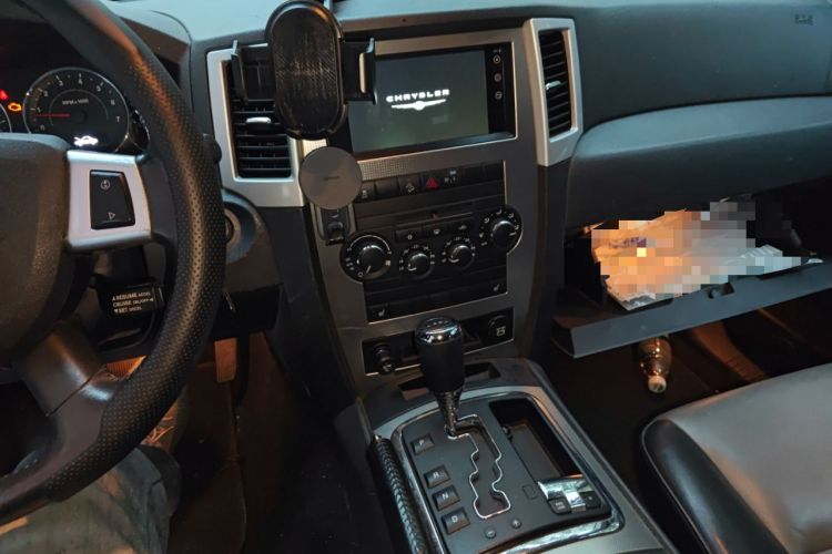 Used Jeep Grand Cherokee 2010 3.7L Audio And AC Panel