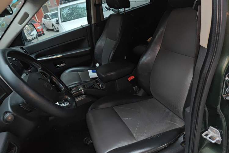 Used Jeep Grand Cherokee 2010 3.7L Left Front Seat