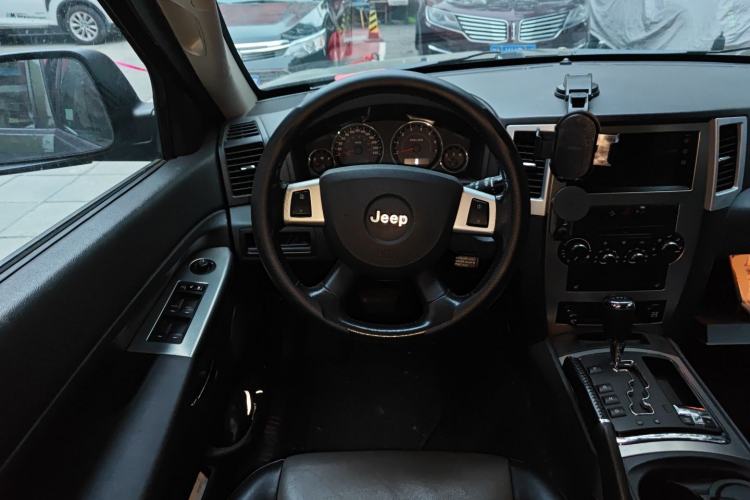Used Jeep Grand Cherokee 2010 3.7L Steering Wheel