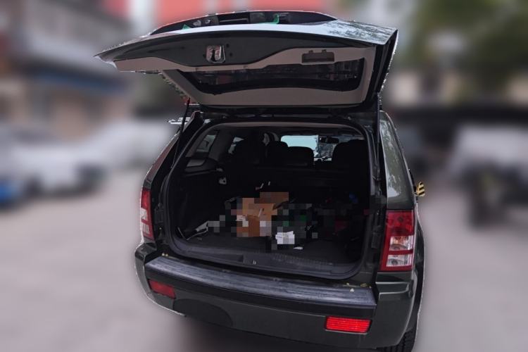 Used Jeep Grand Cherokee 2010 3.7L Trunk