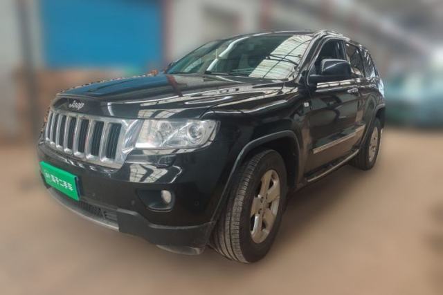 Ojetý Jeep Grand Cherokee 2011 Revised 3.6L Luxury Navigation Edition