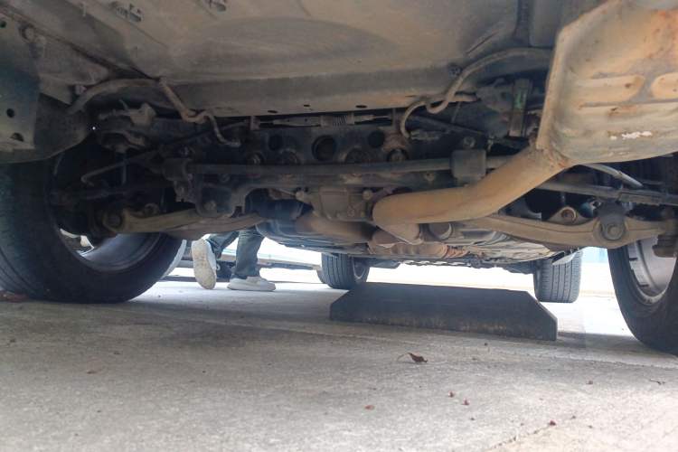 Used Jeep Grand Cherokee 2011 3.6L Luxury Edition Chassis Front