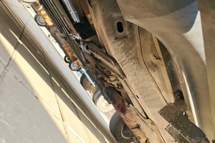 Used Jeep Grand Cherokee 2011 3.6L Comfort Edition Chassis Front Left