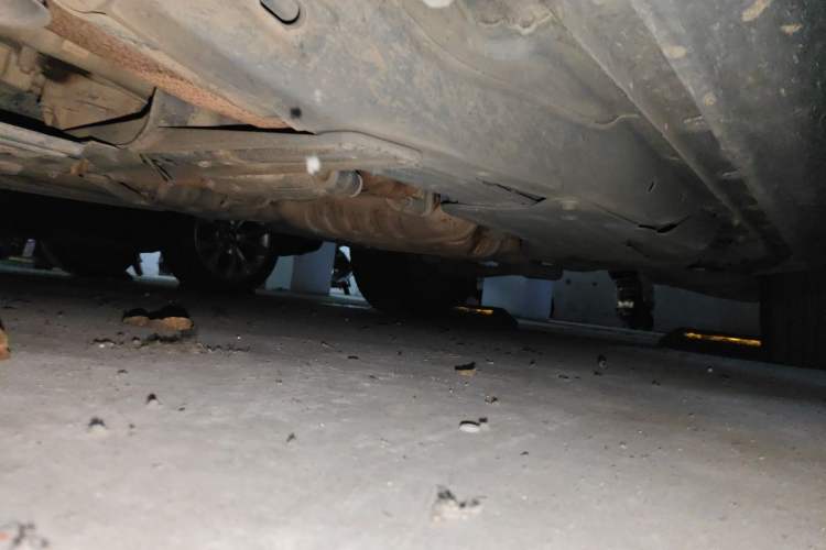 Used Jeep Grand Cherokee 2011 3.6L Luxury Edition Chassis Front Left