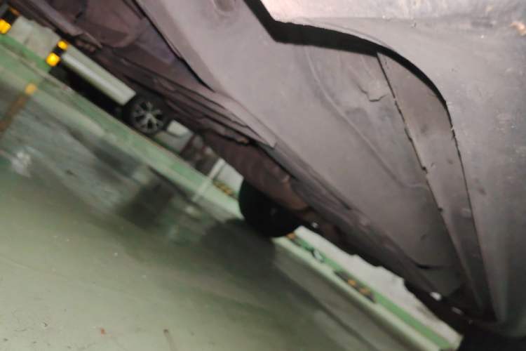Used Jeep Grand Cherokee 2011 3.6L Luxury Edition Chassis Front Left