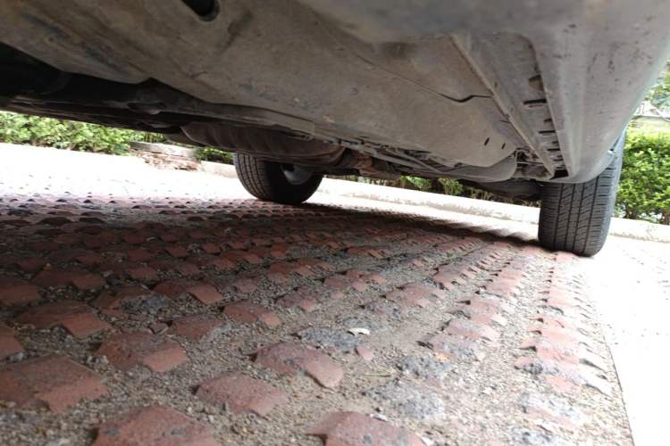 Used Jeep Grand Cherokee 2011 Revised 3.6L Classic Edition Chassis Front Left