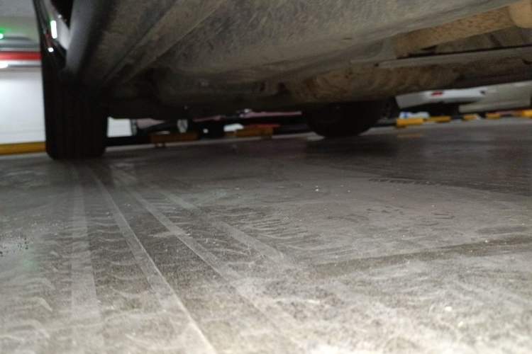 Used Jeep Grand Cherokee 2011 3.6L Flagship Edition Chassis Front Right