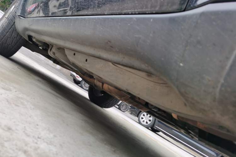 Used Jeep Grand Cherokee 2011 3.6L Luxury Navigation Edition Chassis Front Right