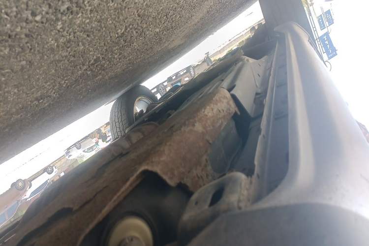 Used Jeep Grand Cherokee 2011 5.7L Flagship Navigation Edition Chassis Rear Left