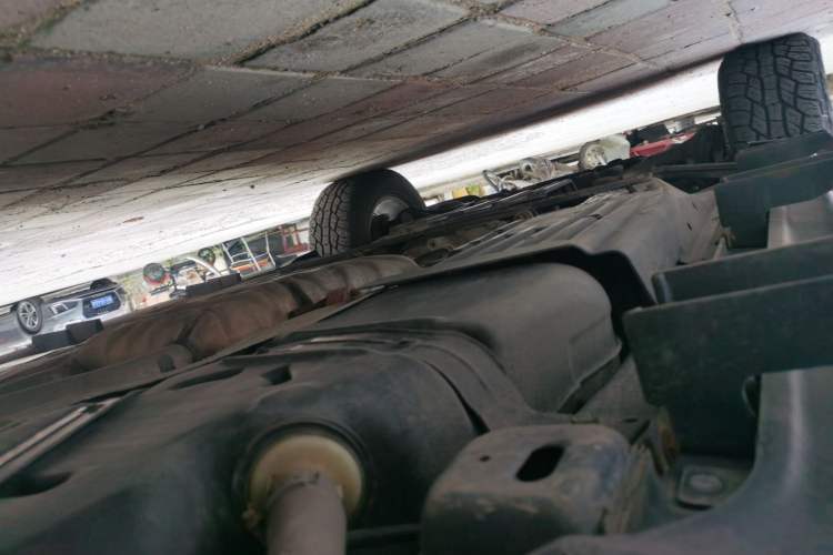 Used Jeep Grand Cherokee 2011 Revised 3.6L Luxury Navigation Edition Chassis Rear Left