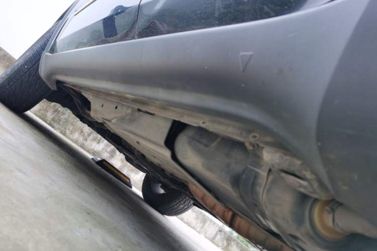 Used Jeep Grand Cherokee 2011 3.6L Luxury Navigation Edition Chassis Rear Left