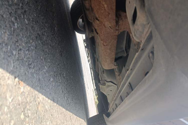 Used Jeep Grand Cherokee 2011 5.7L Flagship Navigation Edition Chassis Rear Right