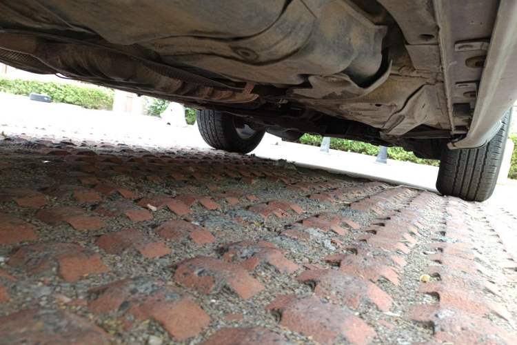 Used Jeep Grand Cherokee 2011 Revised 3.6L Classic Edition Chassis Rear Right
