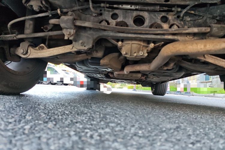 Used Jeep Grand Cherokee 2011 3.6L Luxury Navigation Edition Chassis Rear