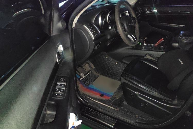 Used Jeep Grand Cherokee  Driver Seat