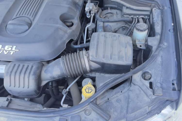 Used Jeep Grand Cherokee 2011 Revised Version 3.6L Comfort Edition Engine Bay Left