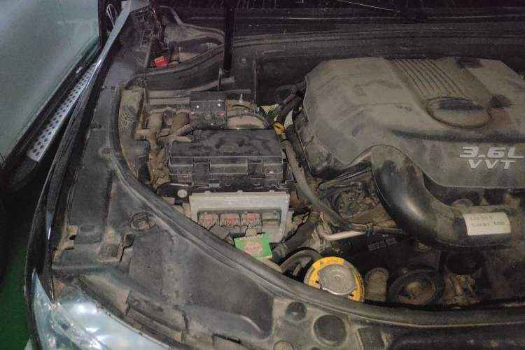 Used Jeep Grand Cherokee  Engine Bay Right