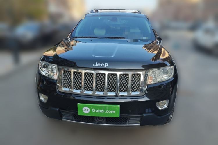 Used Jeep Grand Cherokee 2011 5.7L Flagship Navigation Edition Front