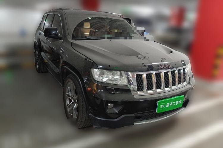 Used Jeep Grand Cherokee 2011 3.6L Flagship Edition Front Right 45 Deg