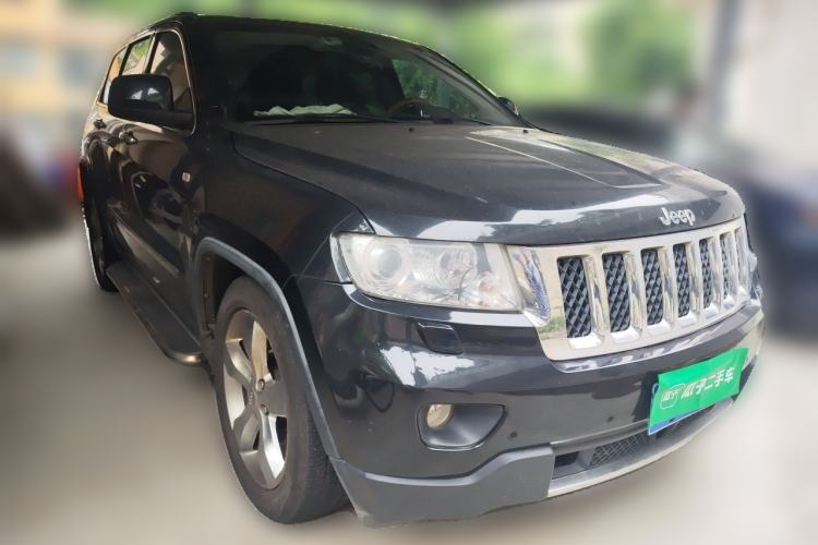 Used Jeep Grand Cherokee 2011 3.6L Flagship Edition Front Right 45 Deg