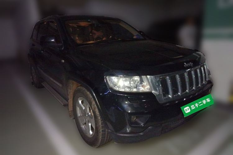 Used Jeep Grand Cherokee 2011 Revised Version 3.6L Comfort Edition Front Right 45 Deg