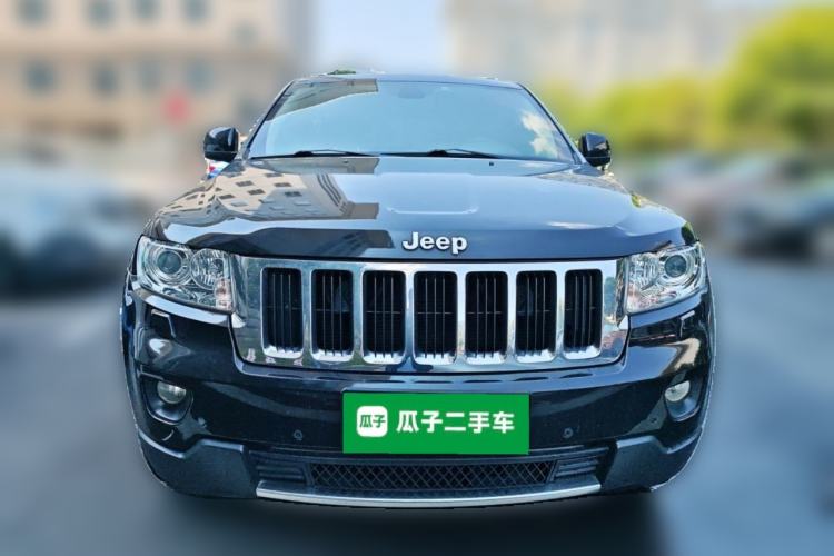 Used Jeep Grand Cherokee 2011 3.6L Luxury Navigation Edition Front