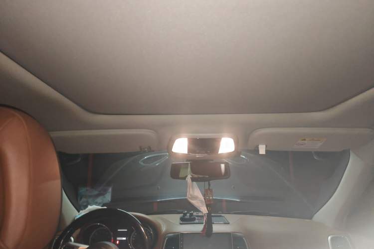 Used Jeep Grand Cherokee 2011 Revised 3.6L Flagship Edition Headliner
