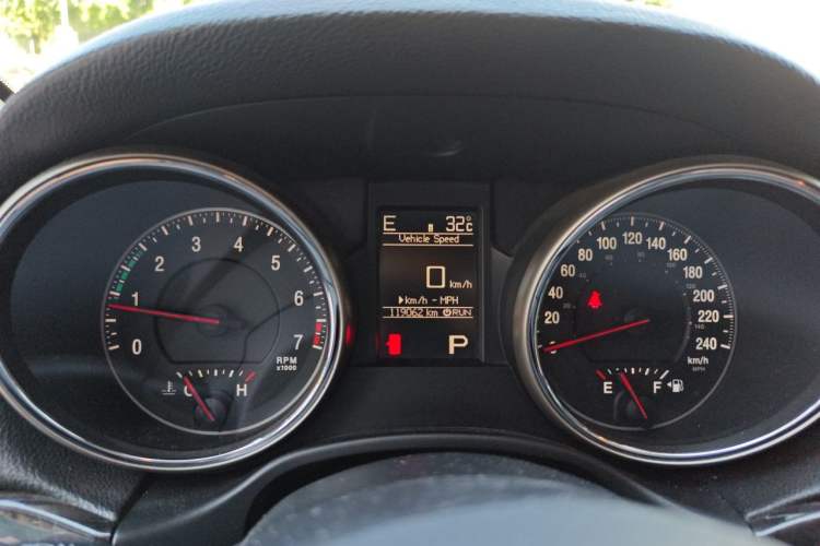 Used Jeep Grand Cherokee 2011 Revised Version 3.6L Comfort Edition Instrument Cluster