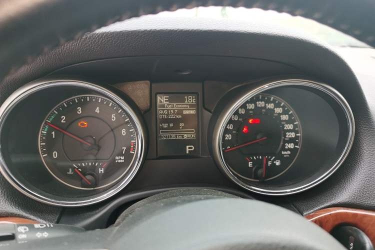 Used Jeep Grand Cherokee 2011 3.6L Luxury Navigation Edition Instrument Cluster