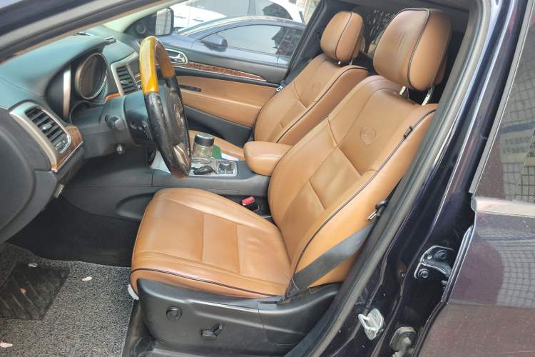 Used Jeep Grand Cherokee 2011 5.7L Flagship Navigation Edition Left Front Seat