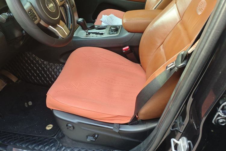 Used Jeep Grand Cherokee 2011 5.7L Flagship Navigation Edition Left Front Seat