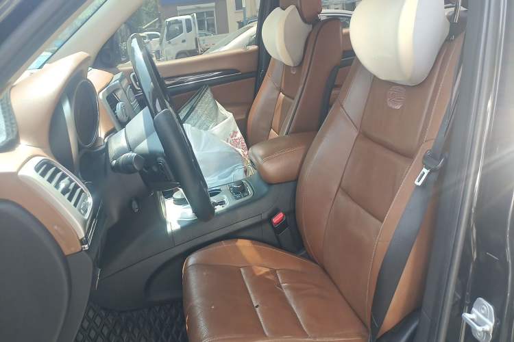 Used Jeep Grand Cherokee 2011 5.7L Flagship Navigation Edition Left Front Seat