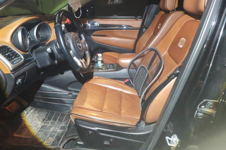 Used Jeep Grand Cherokee 2011 Revised 3.6L Flagship Edition Left Front Seat