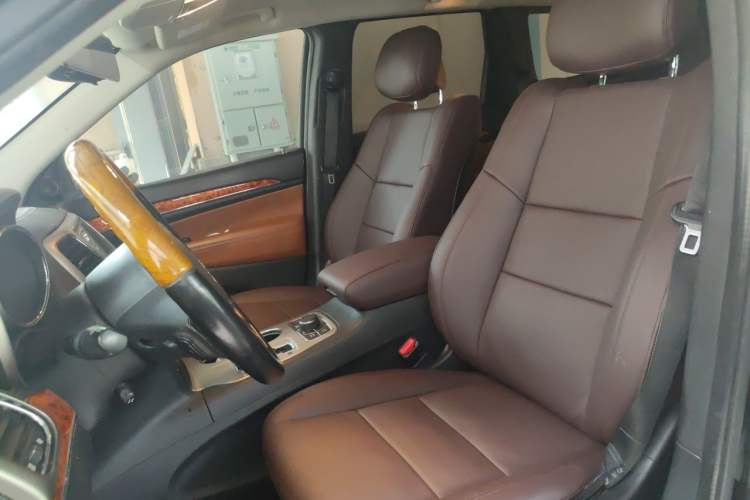 Used Jeep Grand Cherokee 2011 3.6L Flagship Edition Left Front Seat