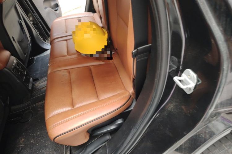 Used Jeep Grand Cherokee 2011 3.6L Flagship Edition Left Rear Seat
