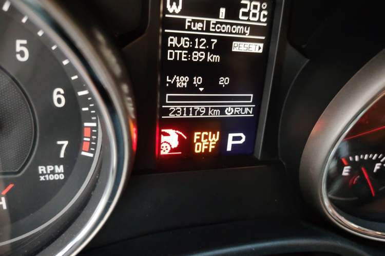Used Jeep Grand Cherokee 2011 3.6L Flagship Edition Odometer Close Up