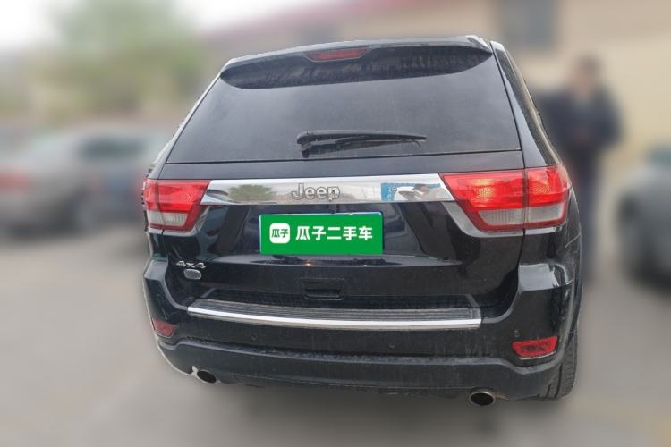 Used Jeep Grand Cherokee 2011 5.7L Flagship Navigation Edition Rear