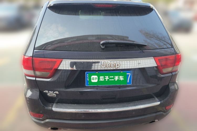 Used Jeep Grand Cherokee 2011 5.7L Flagship Navigation Edition Rear
