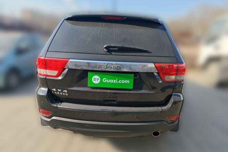 Used Jeep Grand Cherokee 2011 3.6L Comfort Edition Rear