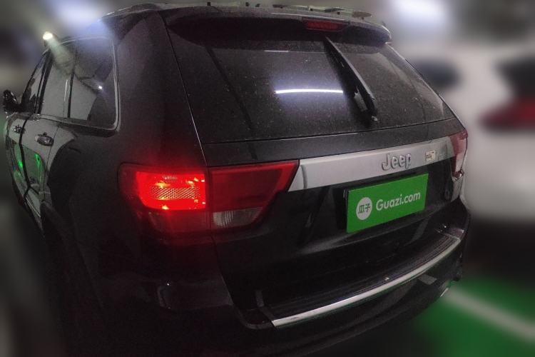 Used Jeep Grand Cherokee  Rear