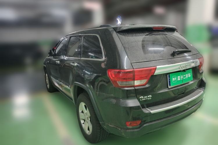 Used Jeep Grand Cherokee 2011 3.6L Luxury Edition Rear Left 45 Deg