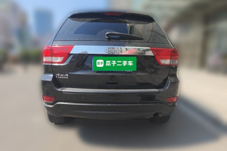 Used Jeep Grand Cherokee 2011 Revised Version 3.6L Comfort Edition Rear
